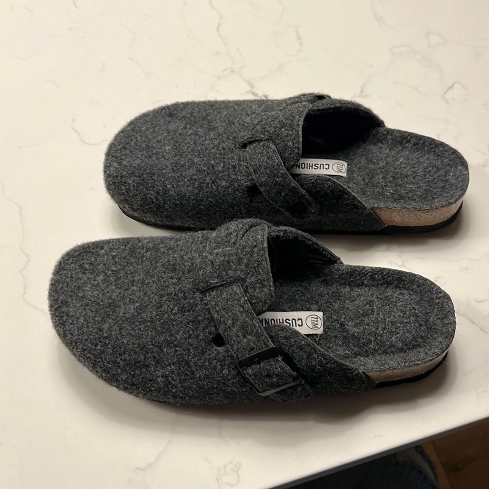 Wool clogs- charcoal color